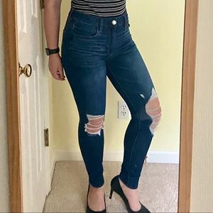 American Eagle Distressed Hi-Rise Jegging